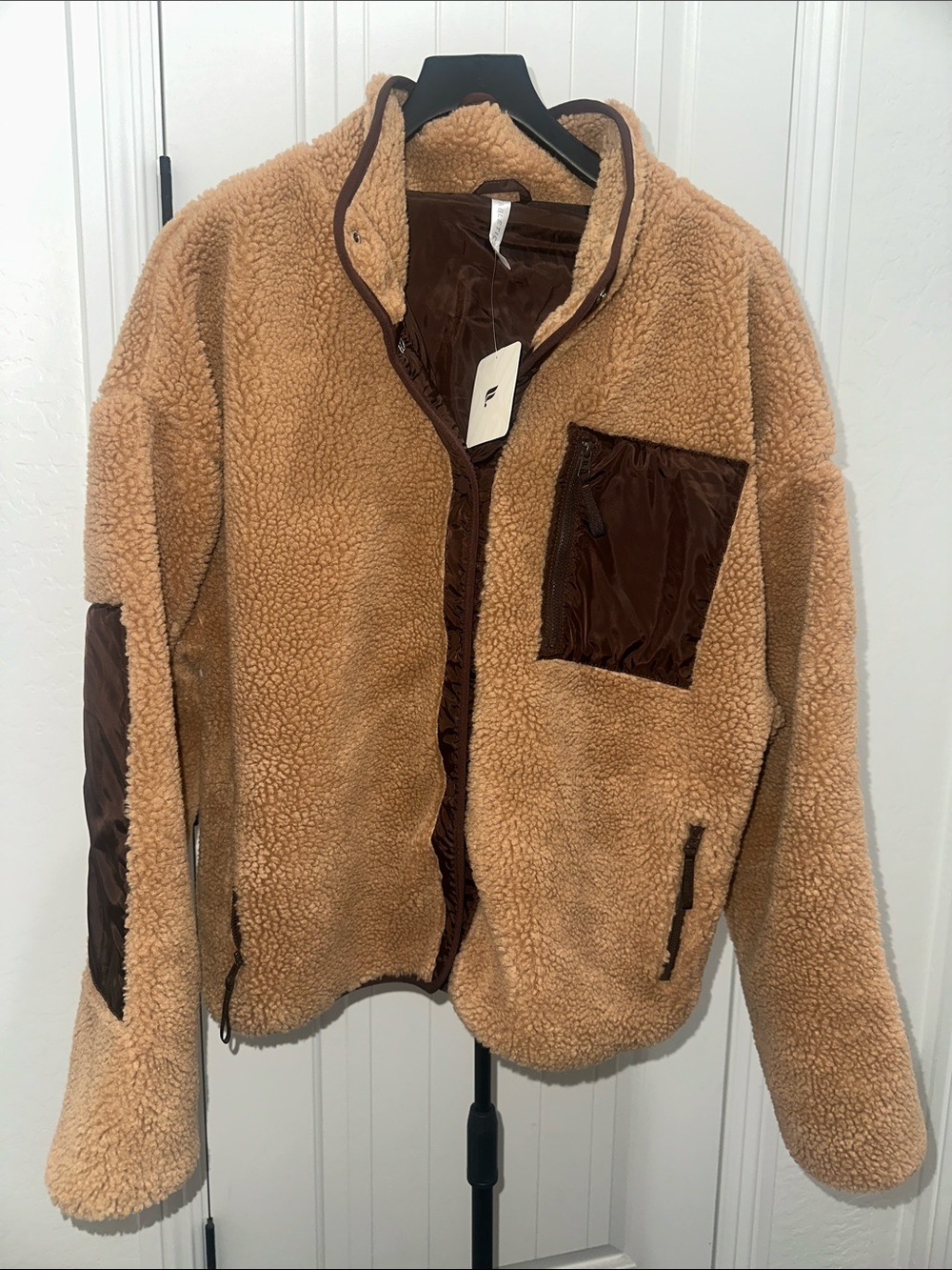 FABLETICS NWT Tahoe Teddy Jacket Tan Sherpa Jacket with Dark Brown Trim Size XL